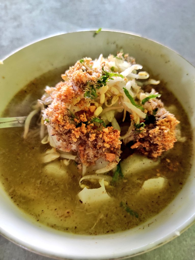 Widino's tweet photo. KULINER KOTA MALANG. NGILER GA? HAHA... 

Hasil hunting kuliner Kota Malang beberapa hari ini. Thanks to my followers yg udah banyak kasih rekomendasi. 

Kulinernya enak2, murah2, dan buanyak bgt. Kalo ada rencana ke Bromo, lebihin bbrp hari buat kulineran di Malang. https://t.co/8h7G9G1exK