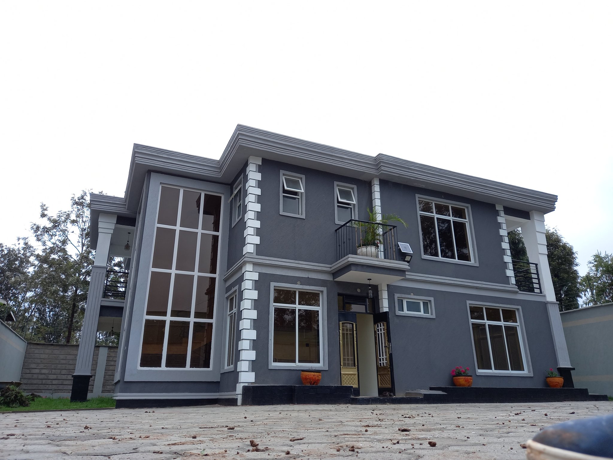 Nǃxau ǂToma (@xau_toma) / Twitter