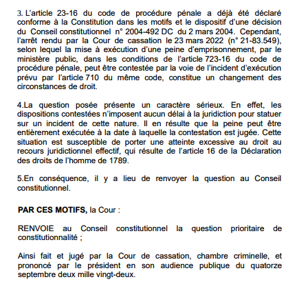 Après 3ans de bataille contentieuse par l'@AssociationA3D avec le soutien de l'@OIP_sectionfr et du @SyndicatAvocats, la @Courdecassation transmet au @Conseil_constit une QPC qui interroge la compatibilité de l'art. 723-16 au droit à un recours effectif !⬇️ #Liberté #Recours