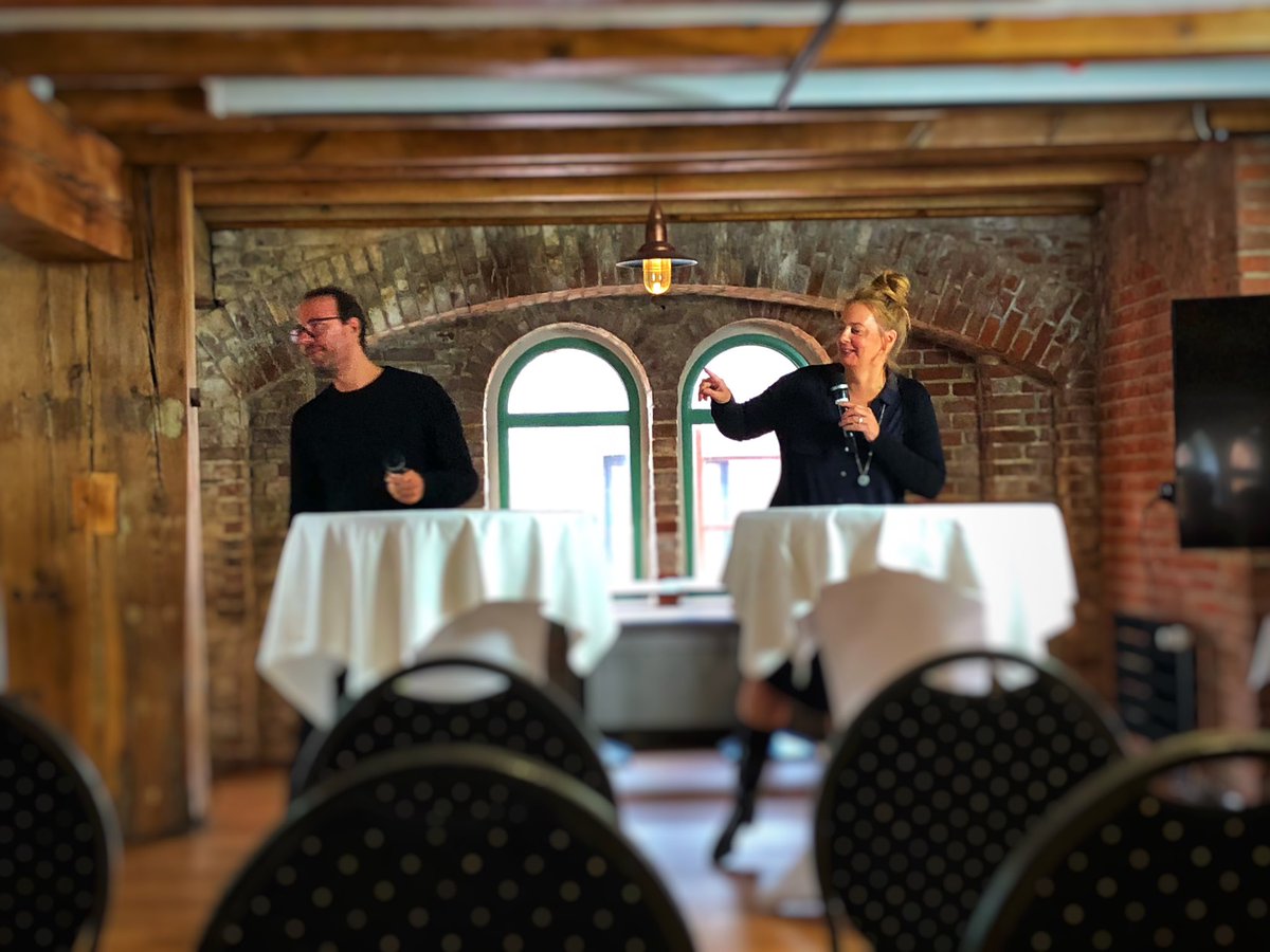 kayiam's tweet image. Bei #djvbo fragt @ruhrpottagentin @netzpolitik, was er sich für die Zukunft wünscht. Antwort von Beckedahl (u.a.): *lachen* „Eine Bundesregierung, die Digitalpolitik mal ernst nimmt.“ @djv_bo