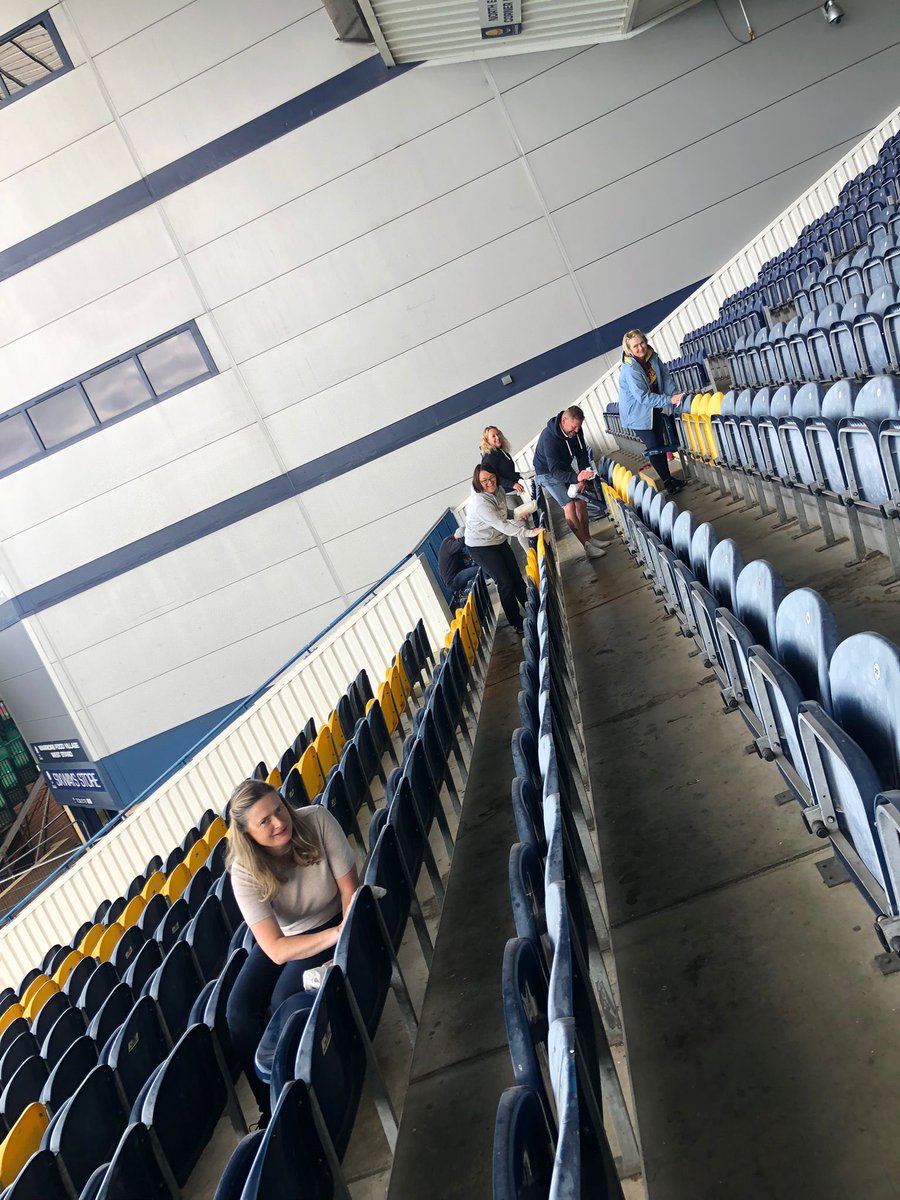 Warriors Family coming together to get the stadium ready for the weekend! Our <a href="/WorcsWarriorsW/">Worcester Warriors Women</a> CoEx parents helping clean seats!