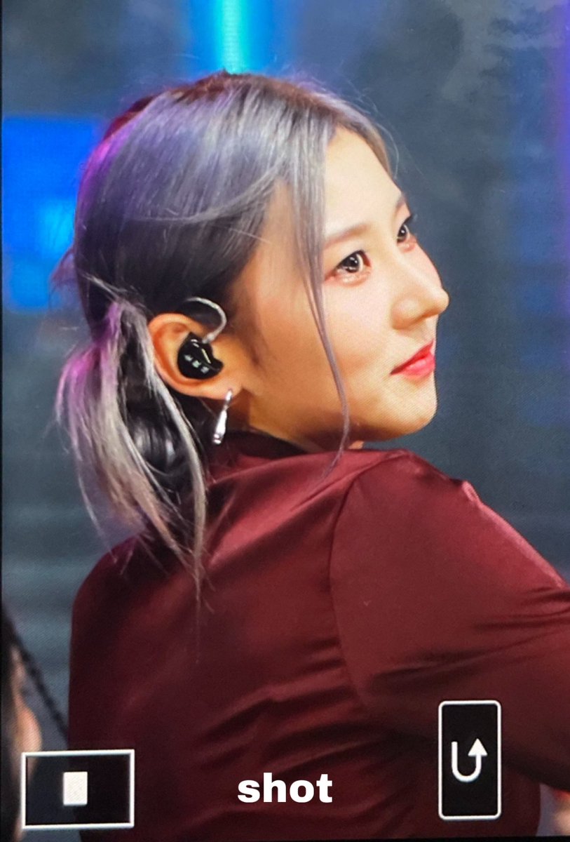shot_220916's tweet photo. 220916 @mimiirose_YESIM #미미로즈 #mimiirose #한예원 #예원 https://t.co/8EW1QfyLjp