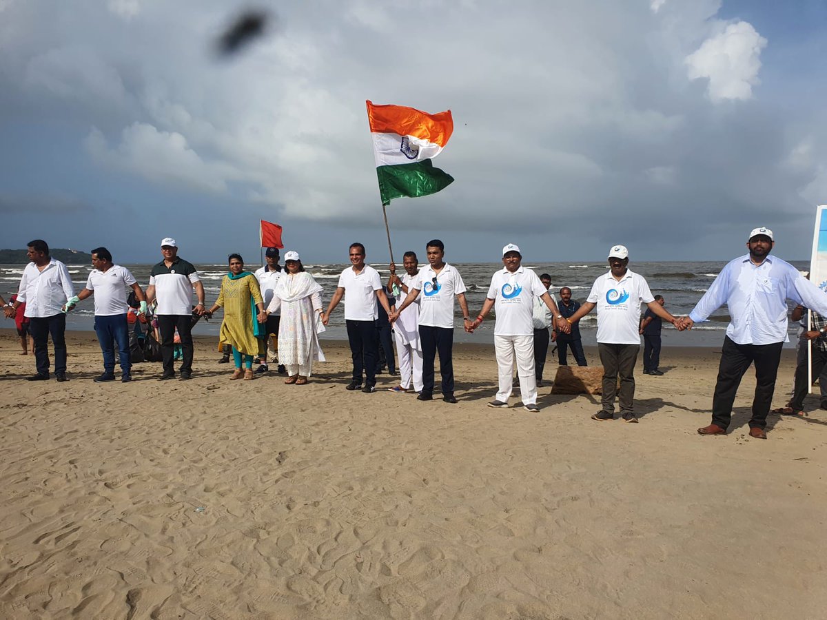 GlennTiclo's tweet photo. Hon'ble #UnionMinister of State for #Ports, #Shipping &amp; #Waterways and #Tourism Shri. @shripadynaik, Hon'ble Minister for #Labour, #Revenue and #WasteManagement of Goa and #MLA of #Panaji Shri. @babushofficial, @BJP4Goa President Shri. @ShetSadanand, (2/4) https://t.co/Rebu6lXPlG
