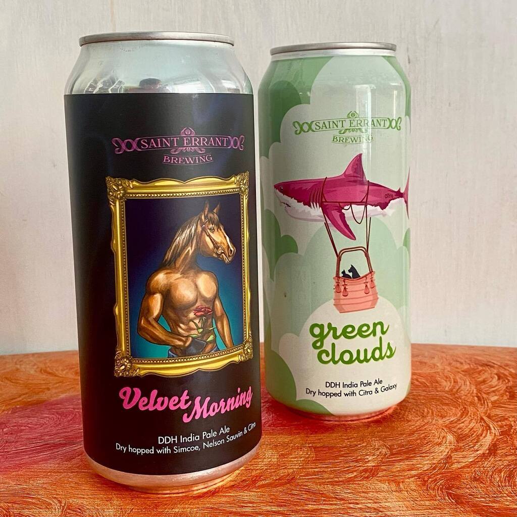 Fluffig Wölkchen aus Chicago 🥰

Zwei saftige IPAs von Saint Errant - eins samtiger als das andere. 

Velvet Morning mit Simcoe, Nelson und Citra / Green Clouds mit Galaxy, Citra und Citra Cryo. 

#craftbeer #zaubierhaft #biergefühle #indiapaleale #doubleipa #imperialipa #tr…