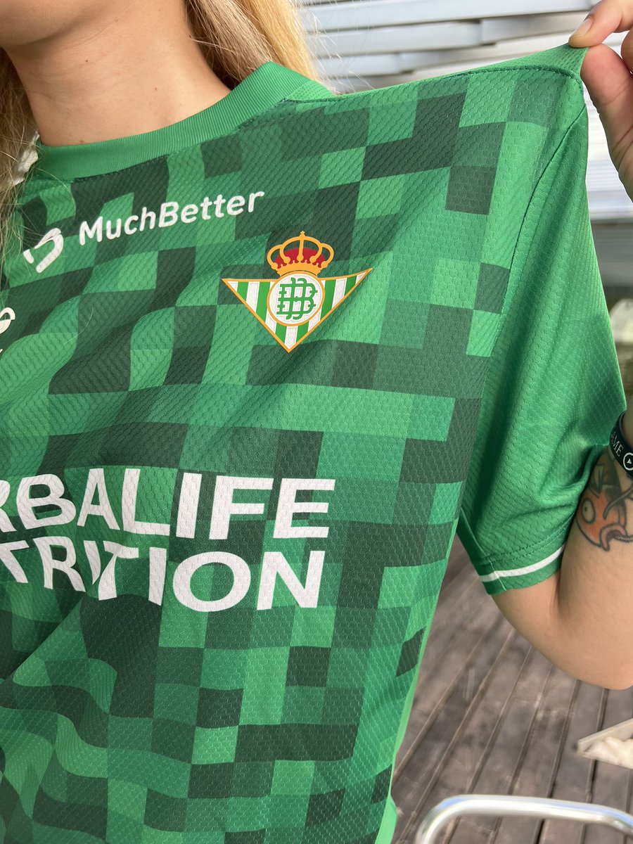 Conquista Nathaniel Ward muy agradable Herbalife Real Betis Twitterissä: "Ya tenemos a nuestro BETIS CLAN en  Sevilla, se comenta que esta tarde estarán por los alrededores del estadio  con la nueva camiseta 👀💚 https://t.co/L0C3ShgH7R" / Twitter