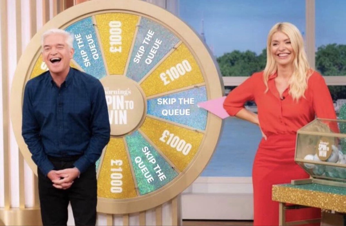 DaveWhitehous10's tweet photo. Retweet to embarrass these two. #itv #ThisMorning @thismorning https://t.co/Hyw4A8ECxG