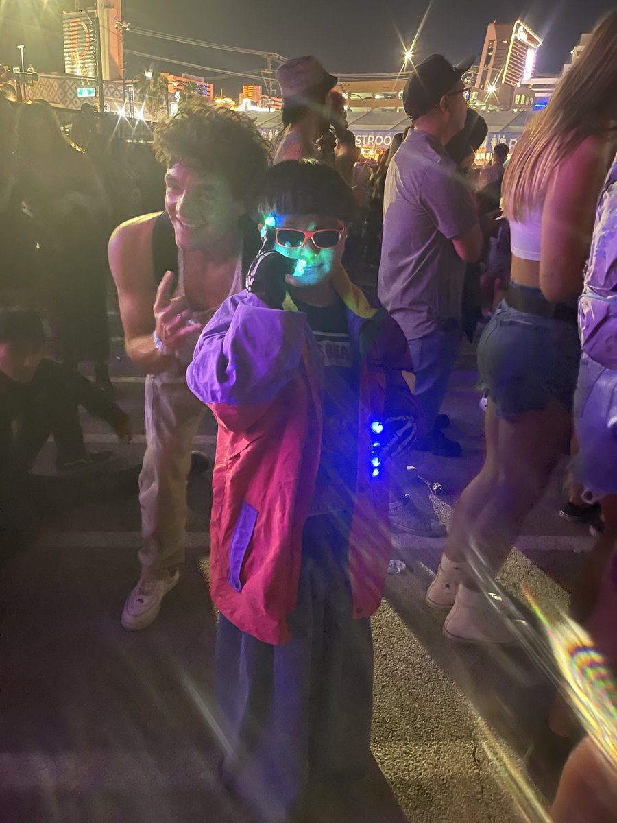 sarah (@notsarahfry) on Twitter photo 