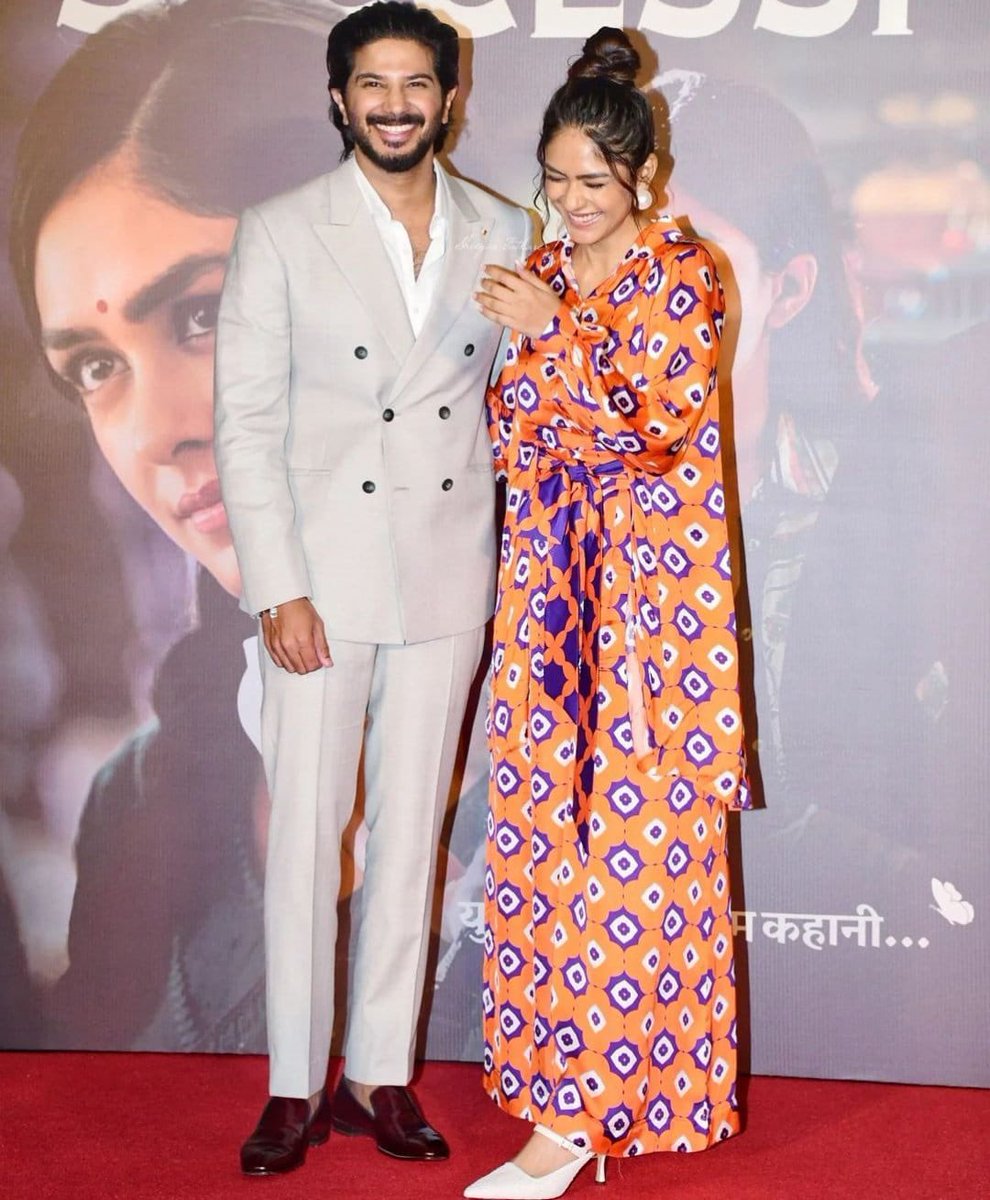 mrunal0801's tweet photo. Thank you Mumbai media 🙏🏼😇🦋
#SitaRamam https://t.co/ySHBKKO5YW