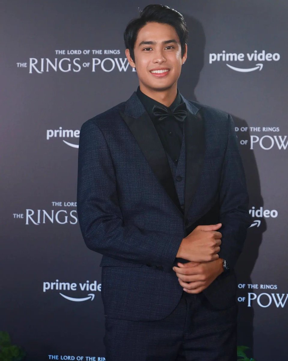 teensofdonbelle's tweet photo. Donny Pangilinan during the premiere night of "The Lord of the Rings: The Rings of Power" in Singapore

photos from @.jerichophotography's IG posts

#DonnyPangilinan | Donny Pangilinan
#AlwaysWithDONBELLE https://t.co/Qv6l7Yu00U