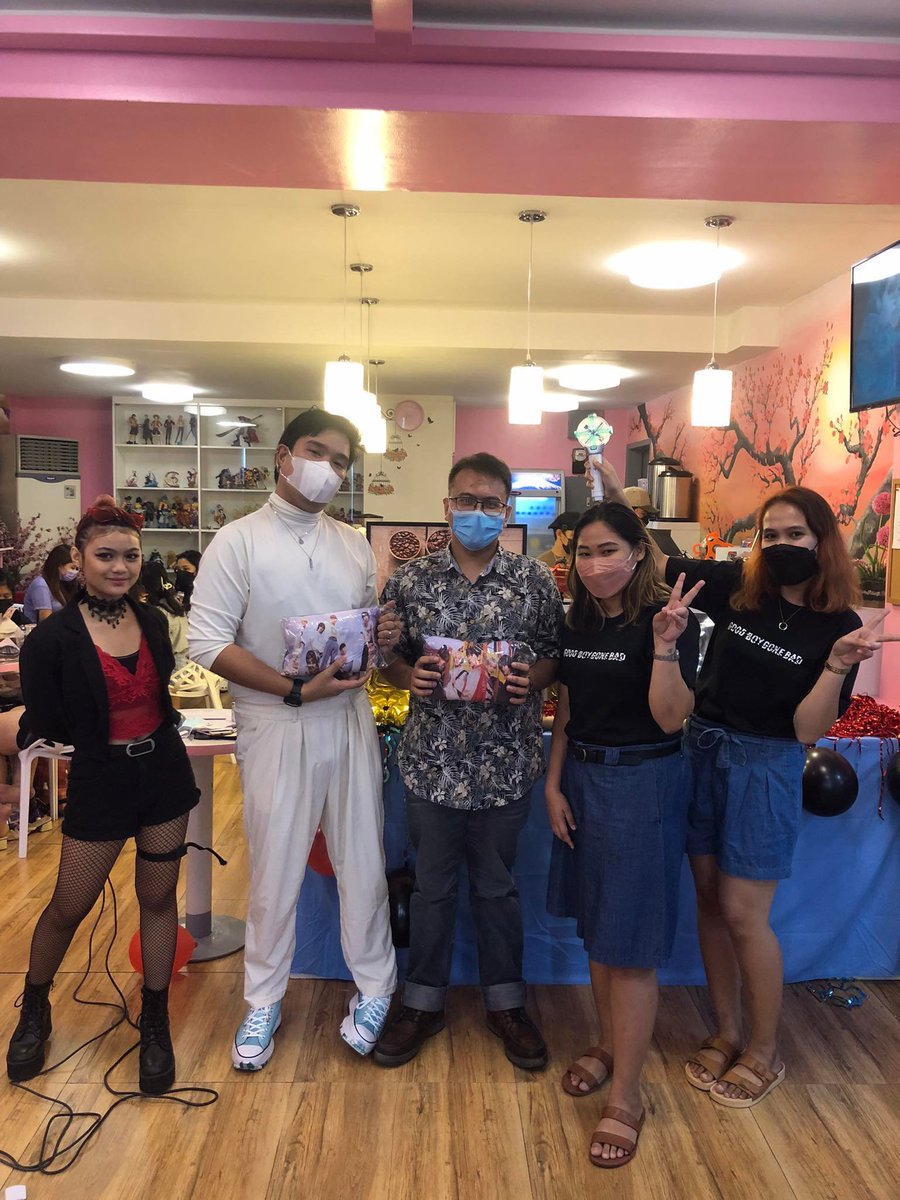 fanbasecebu's tweet photo. Thank you so much MOA CEBU for celebrating Yeonjun's birthday at Fan Base Cafe & Store! ๐ฅฐ๐๐
#healing #4THGENITBOY #TOMORROW_X_TOGETHER #yeonjunday #moacebu #EventsAtFanBase https://t.co/4tQWyutA5m