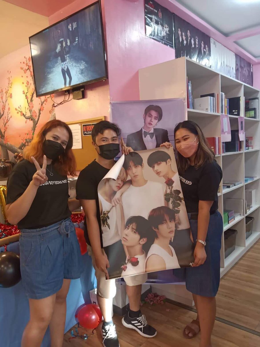 fanbasecebu's tweet photo. Thank you so much MOA CEBU for celebrating Yeonjun's birthday at Fan Base Cafe & Store! ๐ฅฐ๐๐
#healing #4THGENITBOY #TOMORROW_X_TOGETHER #yeonjunday #moacebu #EventsAtFanBase https://t.co/4tQWyutA5m
