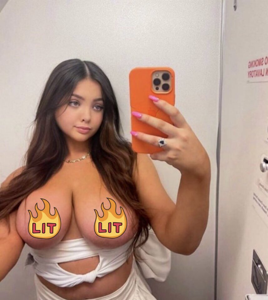 1ea1aCerise's tweet photo. Rt+follow= nude gratui (envoie screen en dm!) 
Valable 48h seulement https://t.co/Eca6NpXgEP