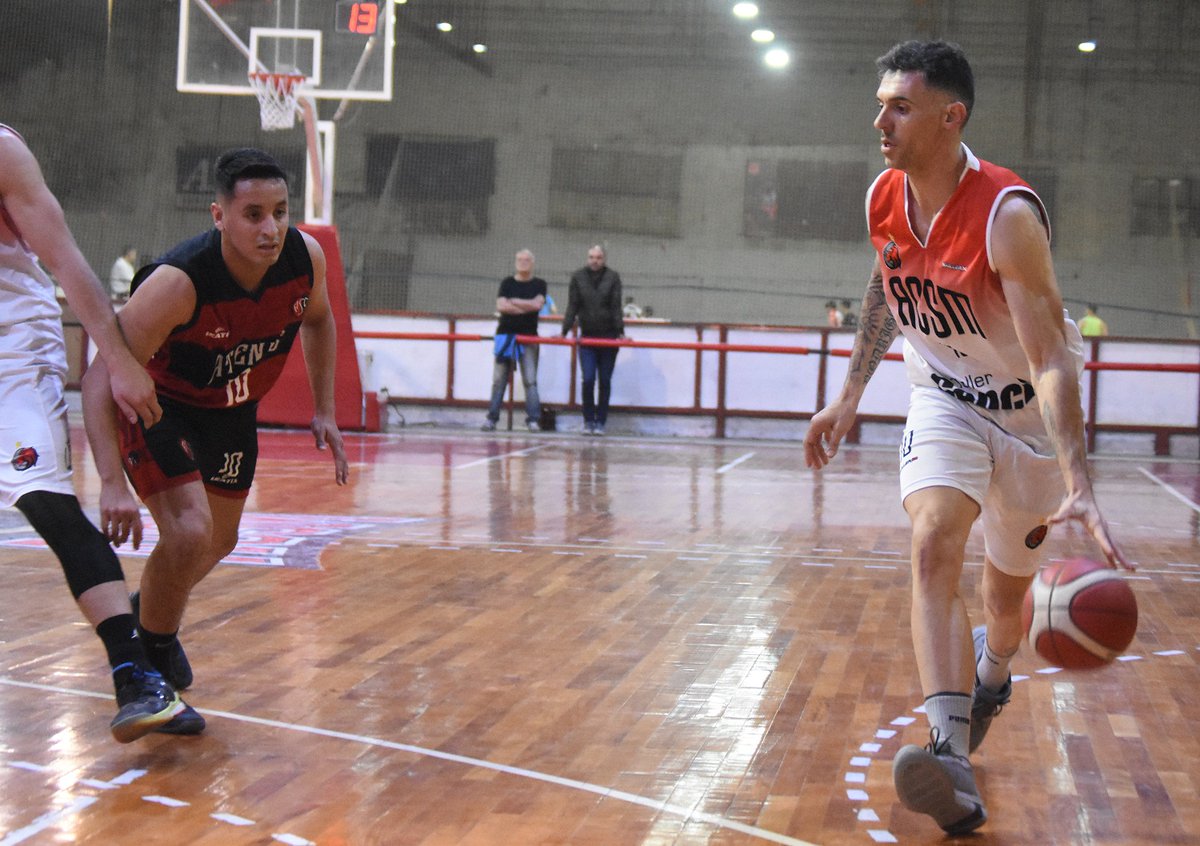 SoyDelEsteOk's tweet photo. El Chacarero consiguió recuperarse frente al Apache https://t.co/0KvGQy2lR8
#Deportes #Básquet #FBPM #SoyDelEste https://t.co/m9NWF4GFSU