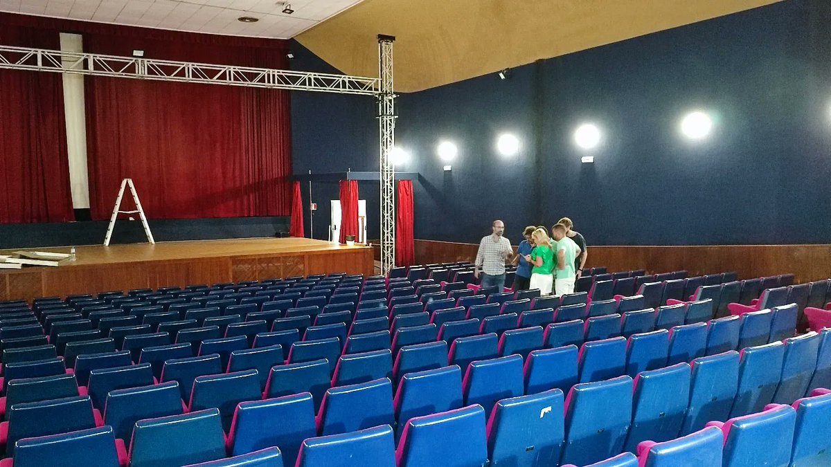 AjFelanitx's tweet photo. Aquest dissabte el batle @AjFelanitx @jmonserrat76 ha reunit als portaveus per valorar la situació després de pluja caiguda divendres #Felanitx
@SolerCatalina #JoanAznar @xiscoduarte @mlluismestre @JD_Riocalmado exceptuant portaveu VOX @MariaVidal4890 s'han interessat pels danys https://t.co/mYAmga5oHa