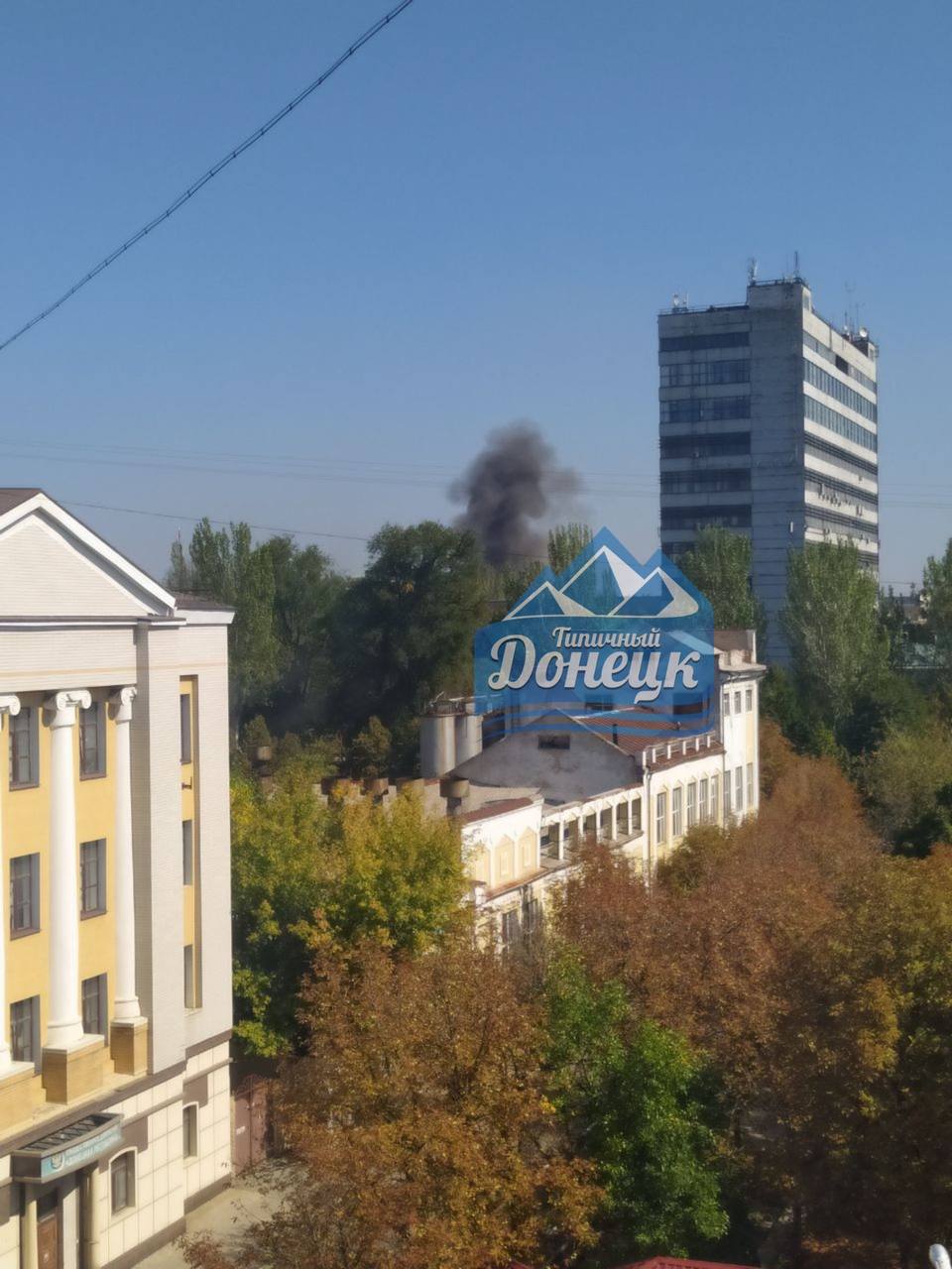 Типичный Донецк on Twitter: "Снова прилеты в центре Донецка https://t ...
