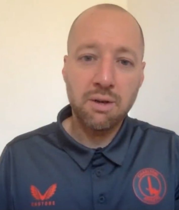 modmag1905's tweet photo. Now we're no Jean-Paul Gaultiers or Stella McCartneys, but we're prrrrretty sure that's not how the neck of a polo shirt is supposed to fit. 

#CAFC #TheRealIssues https://t.co/wOq5J88Z7t