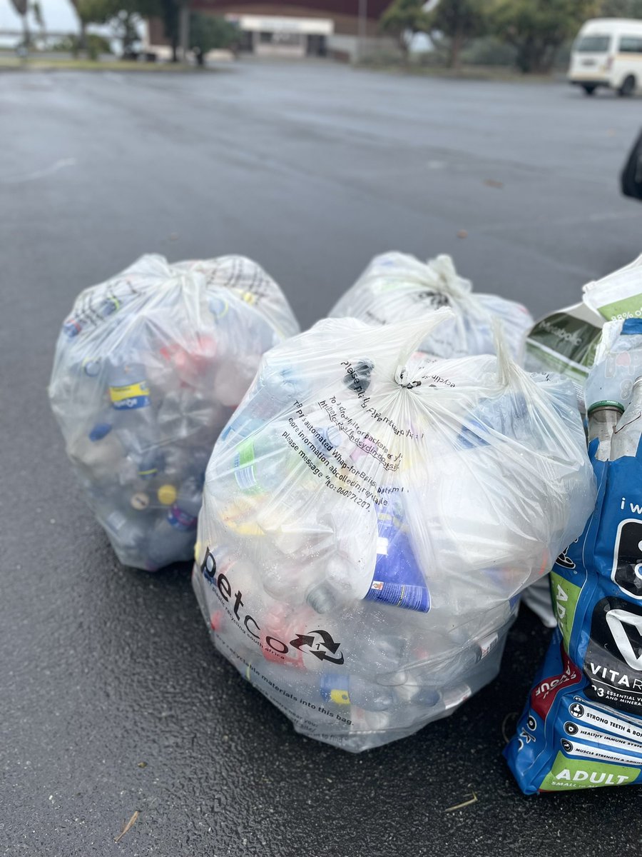 environmentza's tweet photo. The waste collected which is being collected is also being sorted into the different waste types and will be taken to be recycled. @OfficialBCMM #worldcleanupday2022 #cleanup #RecycleweekSA https://t.co/Mq0lIYxsvz