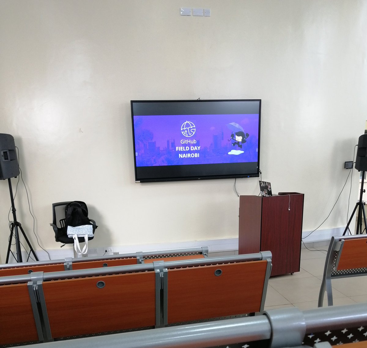 GeradineMoraa's tweet photo. #githubfieldday #github https://t.co/4i7xLamJ4D