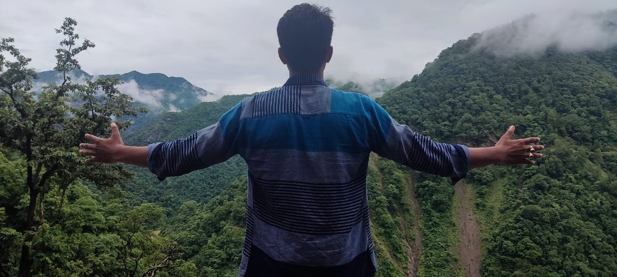 bag_atriya's tweet photo. Life is short and time is fast
So, Enjoy your every moment of life..😌🥰
#sonprayag #photography #mountain #Kedarnath #AtriyaBag #Dream_pleas https://t.co/1i02dj3yqH