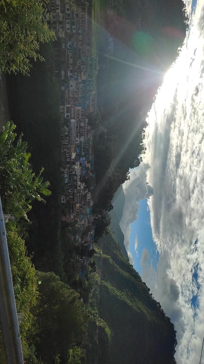bag_atriya's tweet photo. Life is short and time is fast
So, Enjoy your every moment of life..😌🥰
#sonprayag #photography #mountain #Kedarnath #AtriyaBag #Dream_pleas https://t.co/1i02dj3yqH