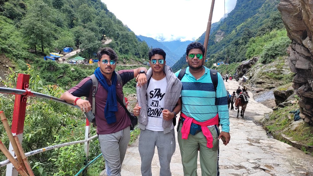 bag_atriya's tweet photo. Life is short and time is fast
So, Enjoy your every moment of life..😌🥰
#sonprayag #photography #mountain #Kedarnath #AtriyaBag #Dream_pleas https://t.co/1i02dj3yqH