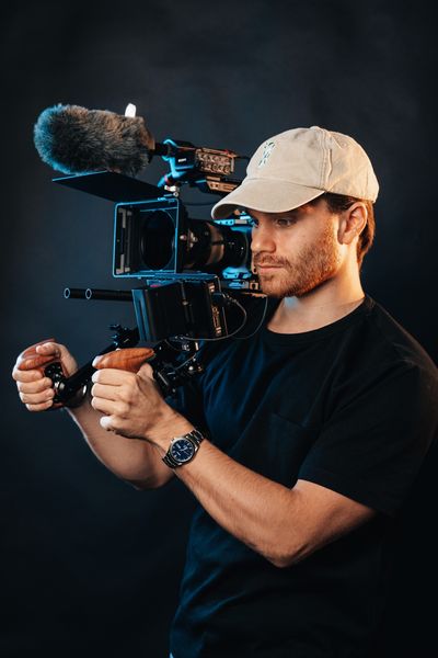 Portkeys_global's tweet photo. Sony FX3 setup shared by Alfred Bolsöy

Everything is ready to feel the atmosphere of the music event site. ▶🎶

#cameragear #camerasetup #videography #videographylife #producers #sonycine #sonya7iv #sonya7siii #fx3 #portkeys #lh5pii https://t.co/QPVibI80GH