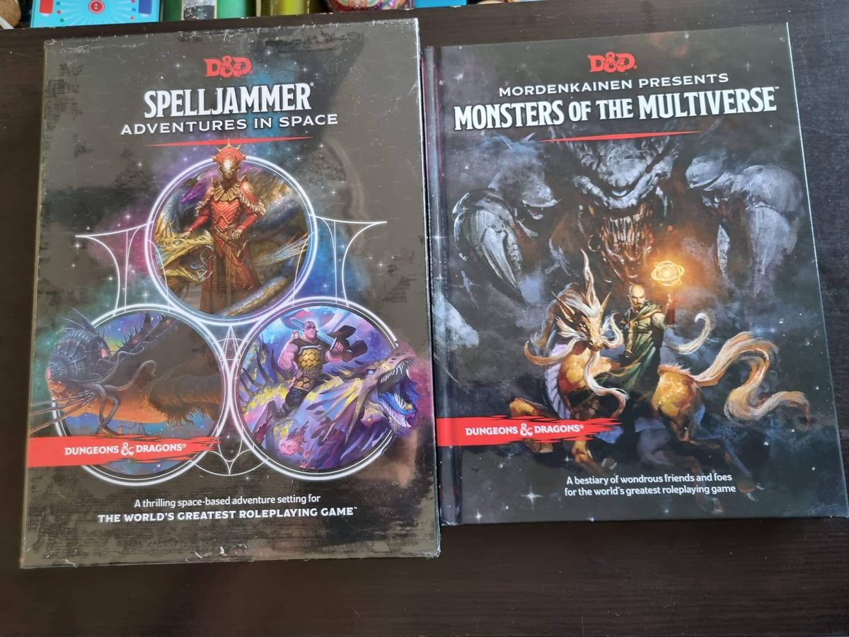 We finally have #Spelljammer and #MonstersOfTheMultiverse 😍😍 

Anybody got any cool space stories yet? 👀

#DnD #dnd5e #ttrpg #ttrpgfamily