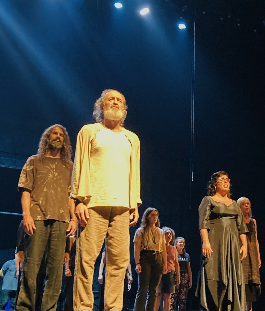 peplageneral's tweet photo. Avui estrenem #Enecus la transformació.Teatre per l’ànima. Amb @JordiFiguerasm @NatxoTarres @SalvaRacero Celeste Alías Marta Valero Lluis Barrera @coralescriny Amb música de Miquel i Lluís Coll.Escrit i dirigit per @enricllorts Avui i demà a @Kursaalmanresa @Manresa2022 #manresa https://t.co/h4i8K35BG7