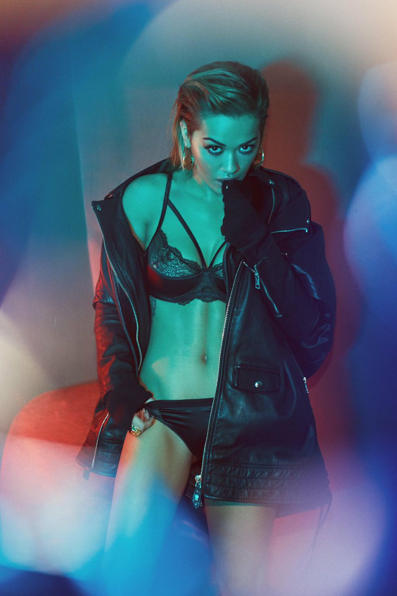hawt-celebs-on-twitter-rita-ora