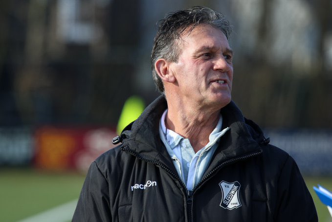 Voor de wedstrijd tegen <a href="/vvpeursum/">vvpeursum</a> nemen we rond 14.30uur afscheid van Co van Iersel na 21 seizoenen (1994-2006, 2013-2022) als leider van Sleeuwijk 1. Foto <a href="/BStoutjesdijk/">Bart Stoutjesdijk</a>