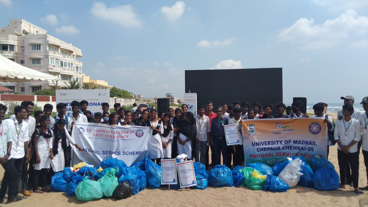 Nss_Stcas107_Ch's tweet photo. @_NSSIndia @NSSChennai 

Thiruvanmiyur Beach Cleaning. | 17.09.2022 https://t.co/eDdic8UOhG