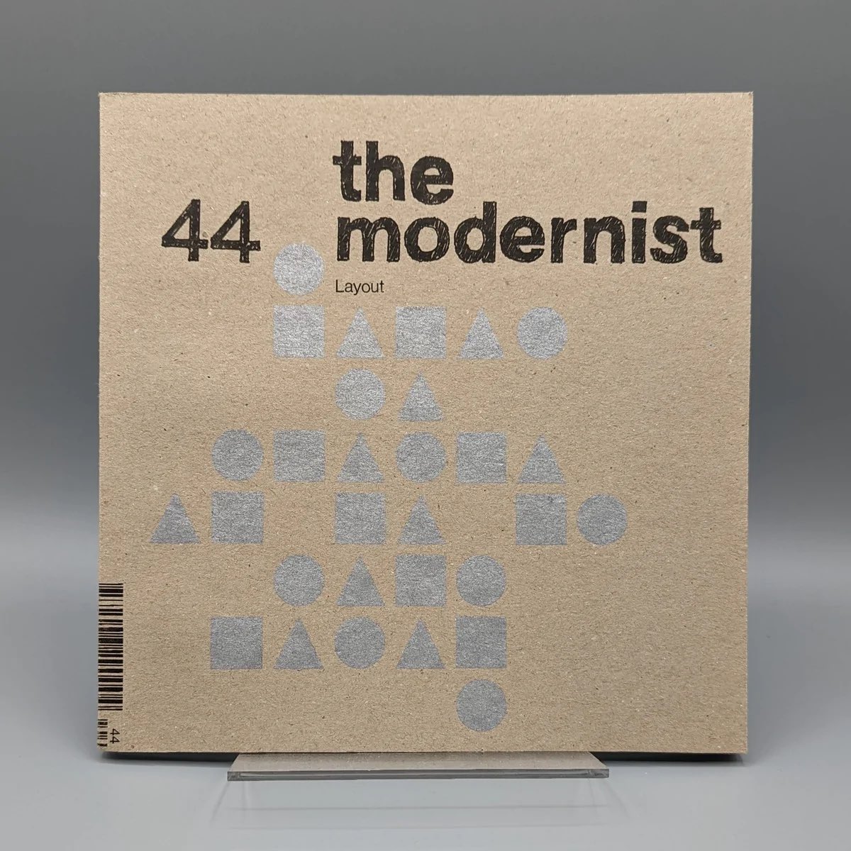 BusManual's tweet image. Out now: @modernistmag 44 with a piece on graphic designer Norman Wilson. His pioneering Manchester practice brought striking modernist graphics to industial Britain, famously the once-ubiquitous corporate identity for the National Bus Company. More here: nationalbusmanual.com/2022/09/17/a-m…