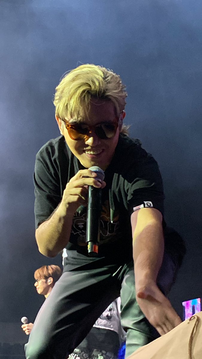 UniqueRMonique's tweet photo. Pau crush na crush na crush na naman kita 😭

A'TIN SHAKES ARANETA CITY
@SB19Official #SB19        
#WYATKickoffConcert
#WYATFlashMobAtAranetaCity https://t.co/qllFKDZqto