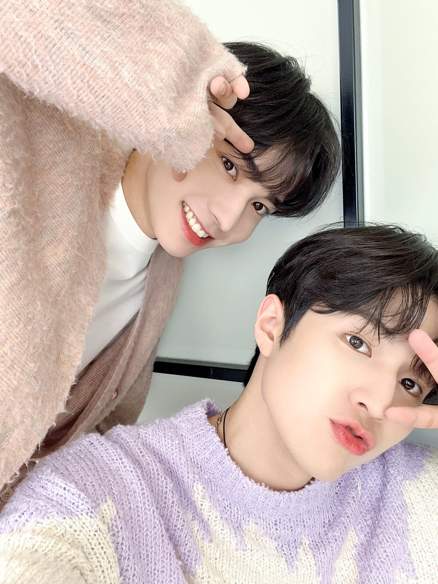 whib_official's tweet photo. 연습생 커리큘럼 3편의 조감독 진범입니다😊 감독님은 좋은 추억이었다고 하셨는데 저 또한 좋은 추억이었습니다(?) 다음에는 제가 메인으로 감독 이름을 달고! 콘텐츠를 디렉팅 하는 날이 오기를 여러분도 같이 기원해 주세요!! 😍

#진범 #jinbeom
#MIC #madeincjes
#trainee #연습생 #씨제스연습생 https://t.co/NVbcvrNQN3
