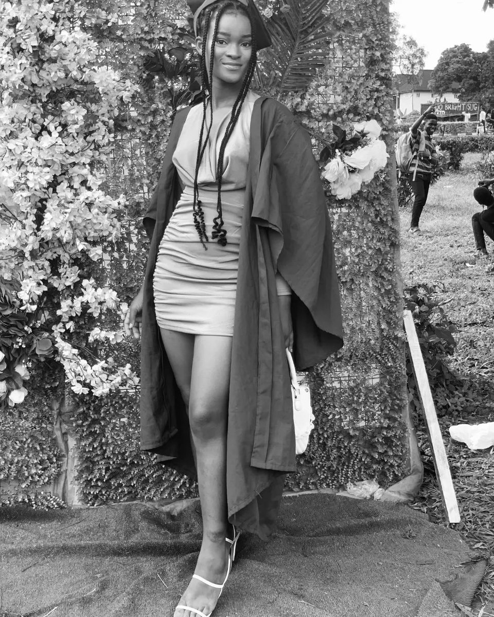 e_divinefavour's tweet photo. 16/09/22 https://t.co/RMNbLp8RrR