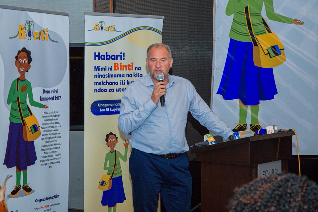 Ofcl_Humphrey's tweet photo. The society should realize the potential of every citizen to be able to make his or her own decision and decide for what he or she wants. 
#EndChildMarriage | #NilindeKwanza https://t.co/knmEXgLxcZ