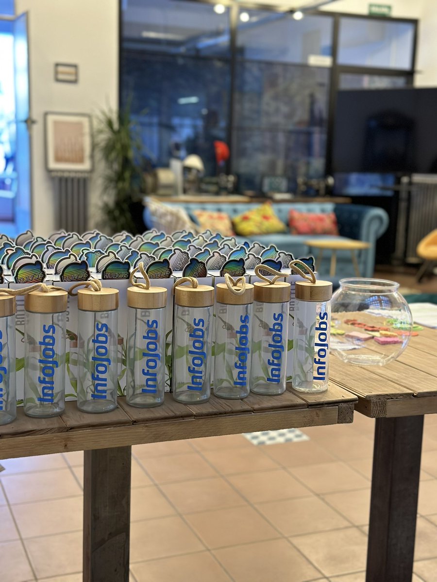 Mil gracias a <a href="/InfoJobs/">InfoJobs</a> por ayudarnos a hidratar de forma sostenible a las participantes de la #openKudOS 

Ya sabéis que es el portal de empleo con más ofertas de trabajo tech,con miles de ofertas con teletrabajo y cada 30 segundos se cierra un contrato de trabajo.