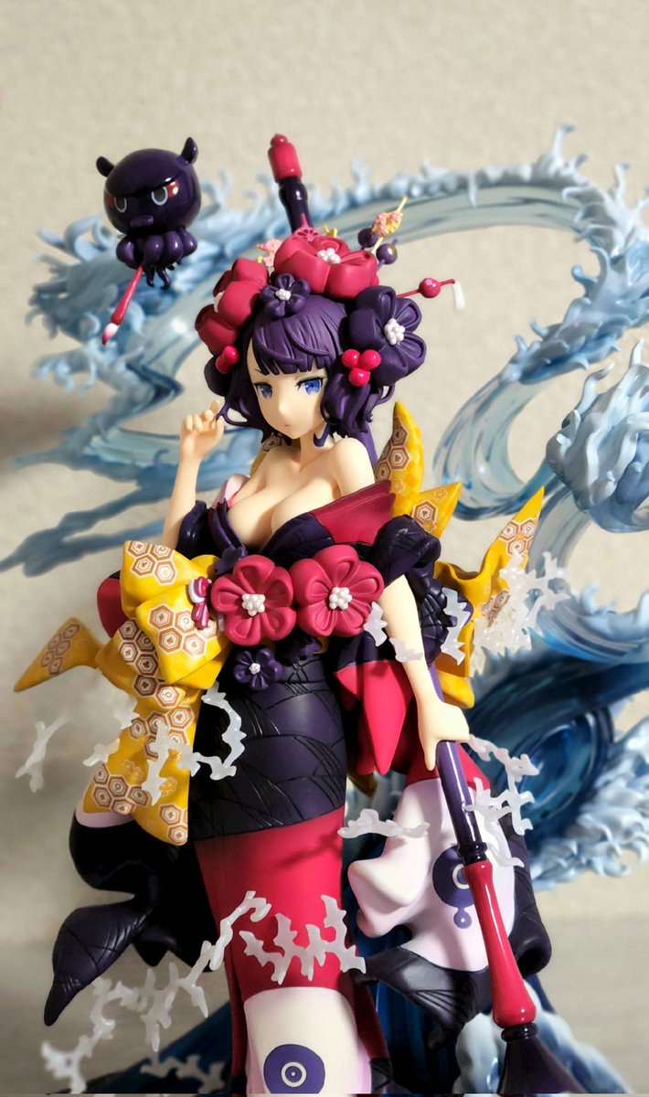 Liato_account's tweet photo. 知らないフィギュア買ってみたNo.17
ファット・カンパニー
Fate/Grand Order
フォーリナー 葛飾北斎
1/7スケール ��封💨
華やか~
麗しや~
発売まで2年3ヵ月かかったよーっと。
ファット最高峰LuxuryGiftの名は伊達じゃない!
#fhat
#FGO
#葛飾北斎
#フィギュア愛でる部 https://t.co/hKnPPoxC0O