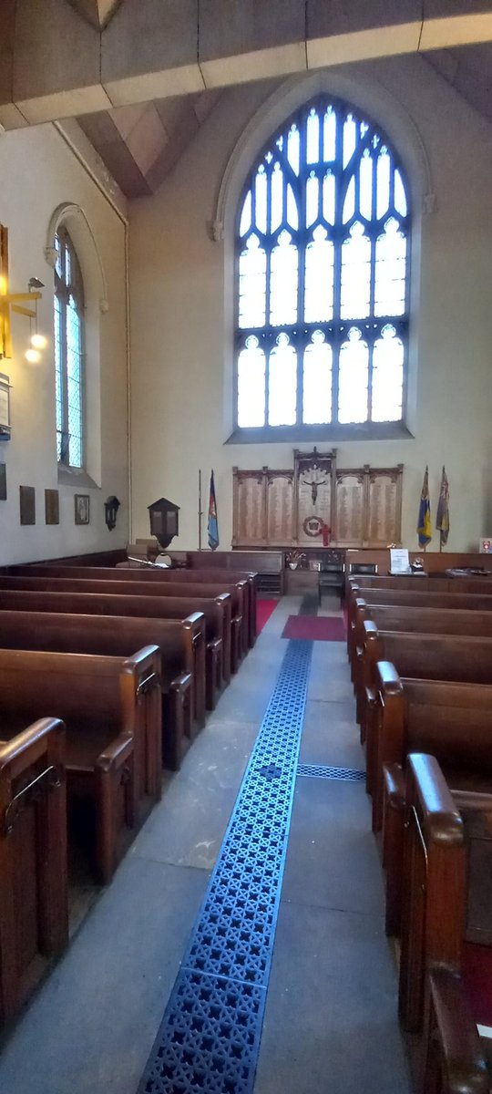 Goole_WW1's tweet photo. At Goole Parish Church today. If you are free to visit there is access to the crypt and tours of the memorials. #Goole @MrsHannahPatton https://t.co/t3b2EUnJ1F