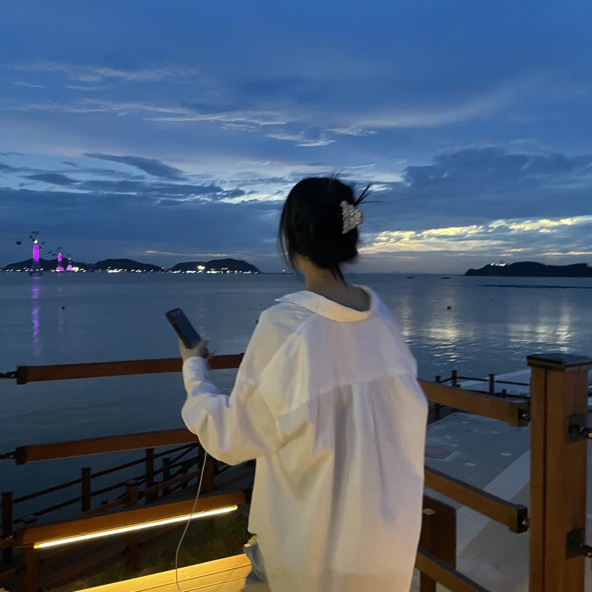 aespa_official's tweet photo. 🌊💙

#aespa #KARINA https://t.co/fwUnI0PTcj