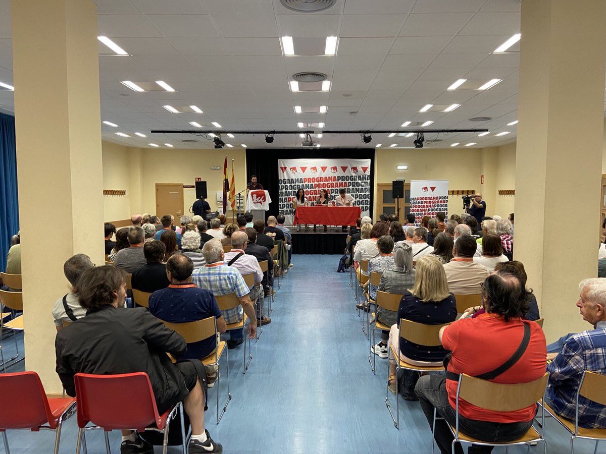 iu_aragon's tweet photo. 🔛Comenzamos la Jornada Programática con nuestra militancia,  movimientos sociales, sindicatos… llegados de todos territorios. 

Junt@s damos el primer paso para elaborar colectivamente el #IUPrograma2023 porque otro Aragón es posible. https://t.co/rpsP8uvpfq