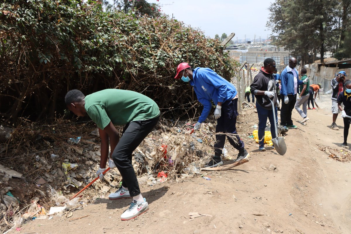 KAM_Kenya's tweet photo. In a a circular economy, environmental & economic concerns converge for the good of all.
KAM in partnership with @ClubsWildlife, @kcauniversity and @KenyaUtalii has today commemorated #worldcleanupday at Still I Rise International School.
#TrashRightRecycleRight
#letsdoitworld https://t.co/3VuV9Czboy