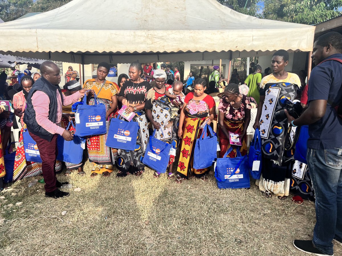 ken_miriti1's tweet photo. Working towards reduction of maternal motality through group ANC followup to integrated aproach in scaling up deliveries conducted by skilled attendants and blending of FP with MNH services in Kilifi county. #maternityopenday #bintikwabintigroups β¦β¦β¦β¦@UNFPAKenβ© β¦ https://t.co/zPjzq1JJTA