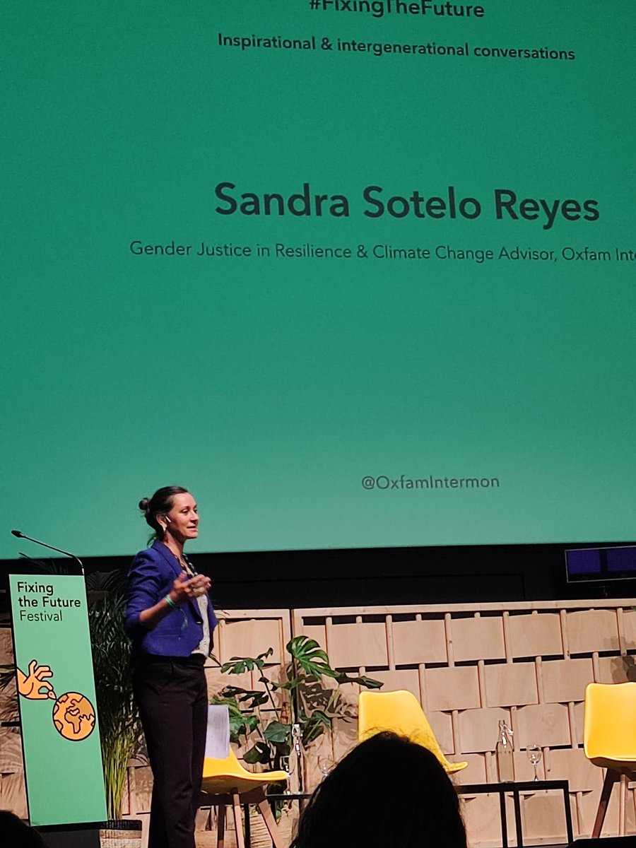 biancamariola's tweet photo. "Ser unx activista climáticx hoy es tener que ir contra de una ley que es injusta [...] Contra un sistema que obliga a la rebeldía." The power of disruption at #FixingtheFuture @SoteloSan @OxfamIntermon @AtlasFuture https://t.co/PADGHQzFbc