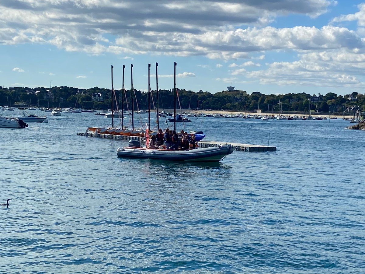 GroupeAstrevent's tweet photo. Dinard rallye nautique avec 7 bateaux  dans la baie de St Malo pour 70 pers #dinard #stmalo #nova # groupe Astrevent #rallye https://t.co/rIumidcMx5