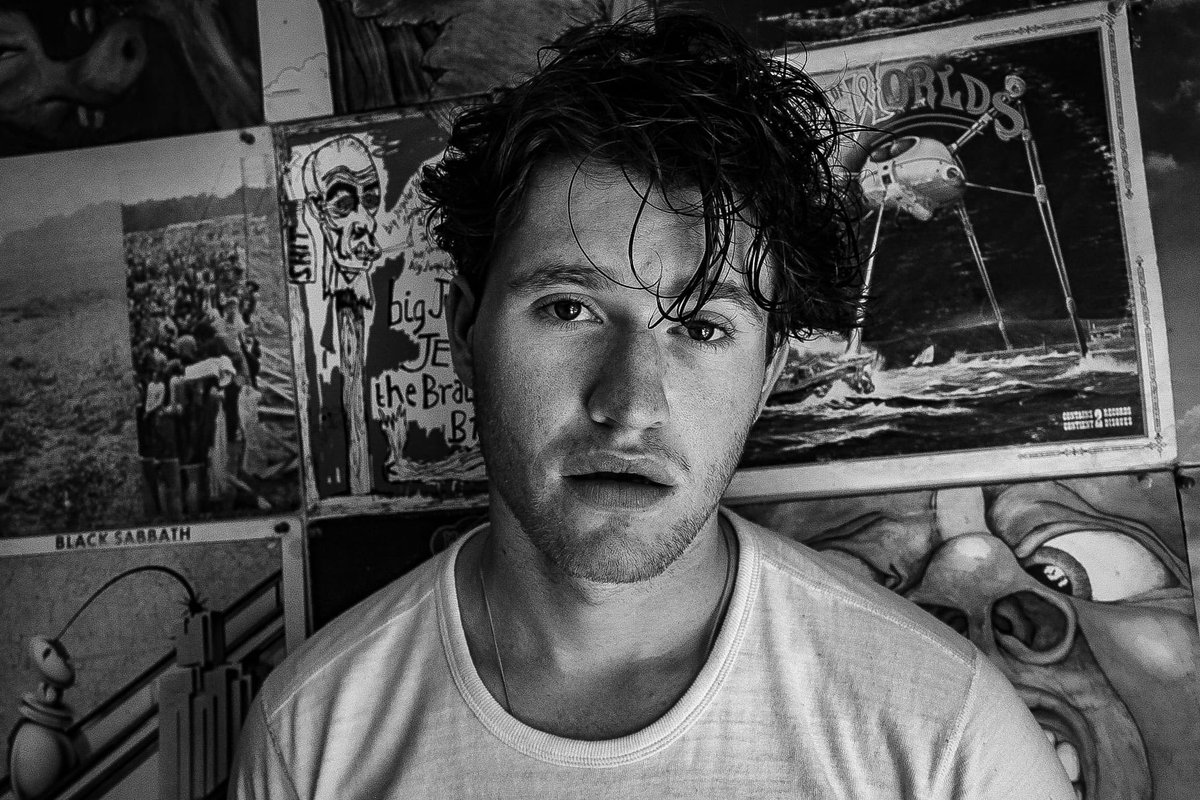 Halloween is in one month. We’re gonna have a good time!