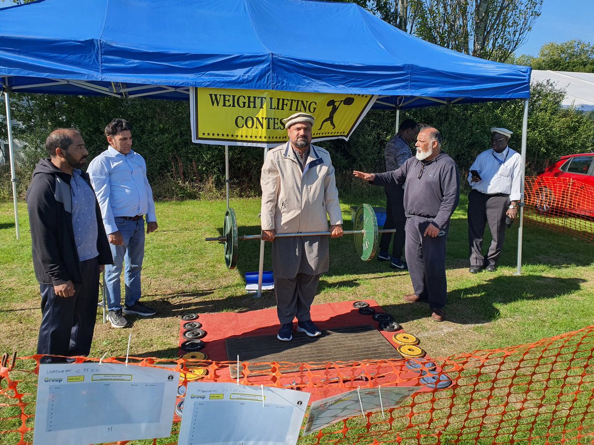 Ansarullah_UK's tweet photo. #MAUK Ahmadiyya Muslim Elders Association UK #MAUKIjtema 2nd day tough contests of Weight Lifting Competitions at #Ijtema2022 https://t.co/A1lqbyHKn0