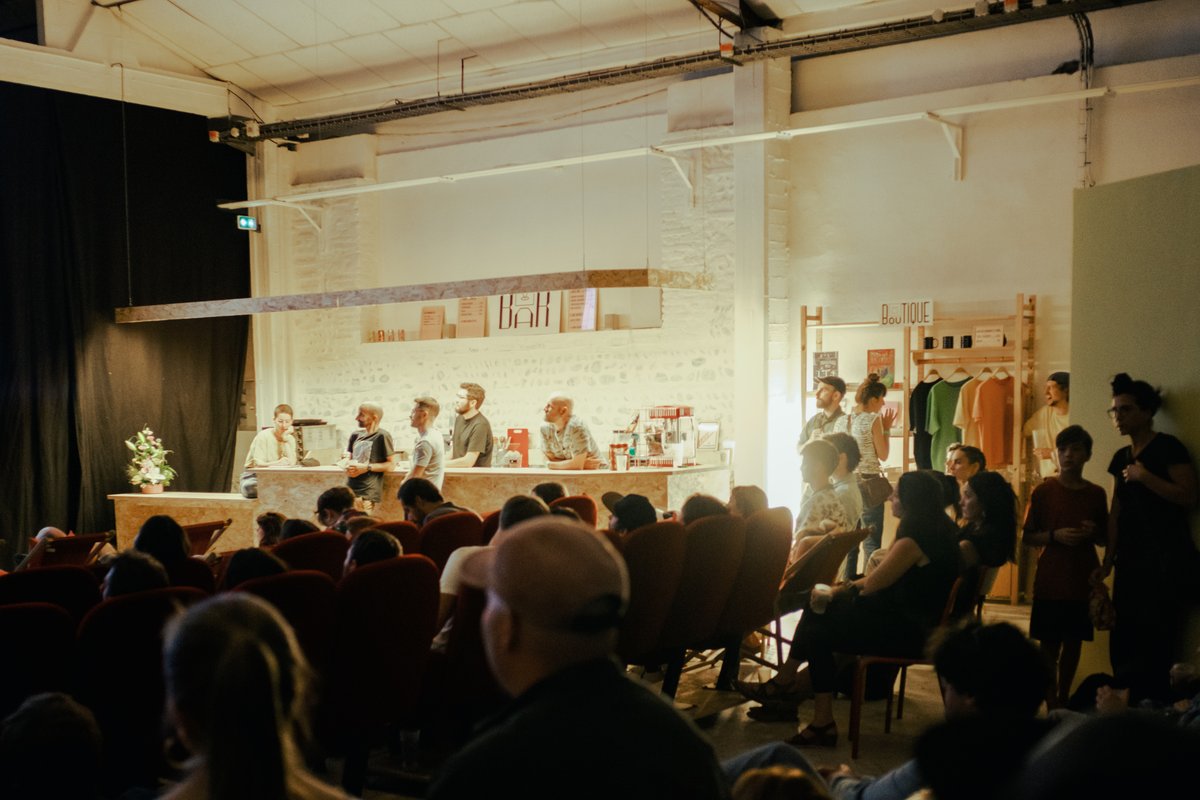 La Forêt Électrique tweet media