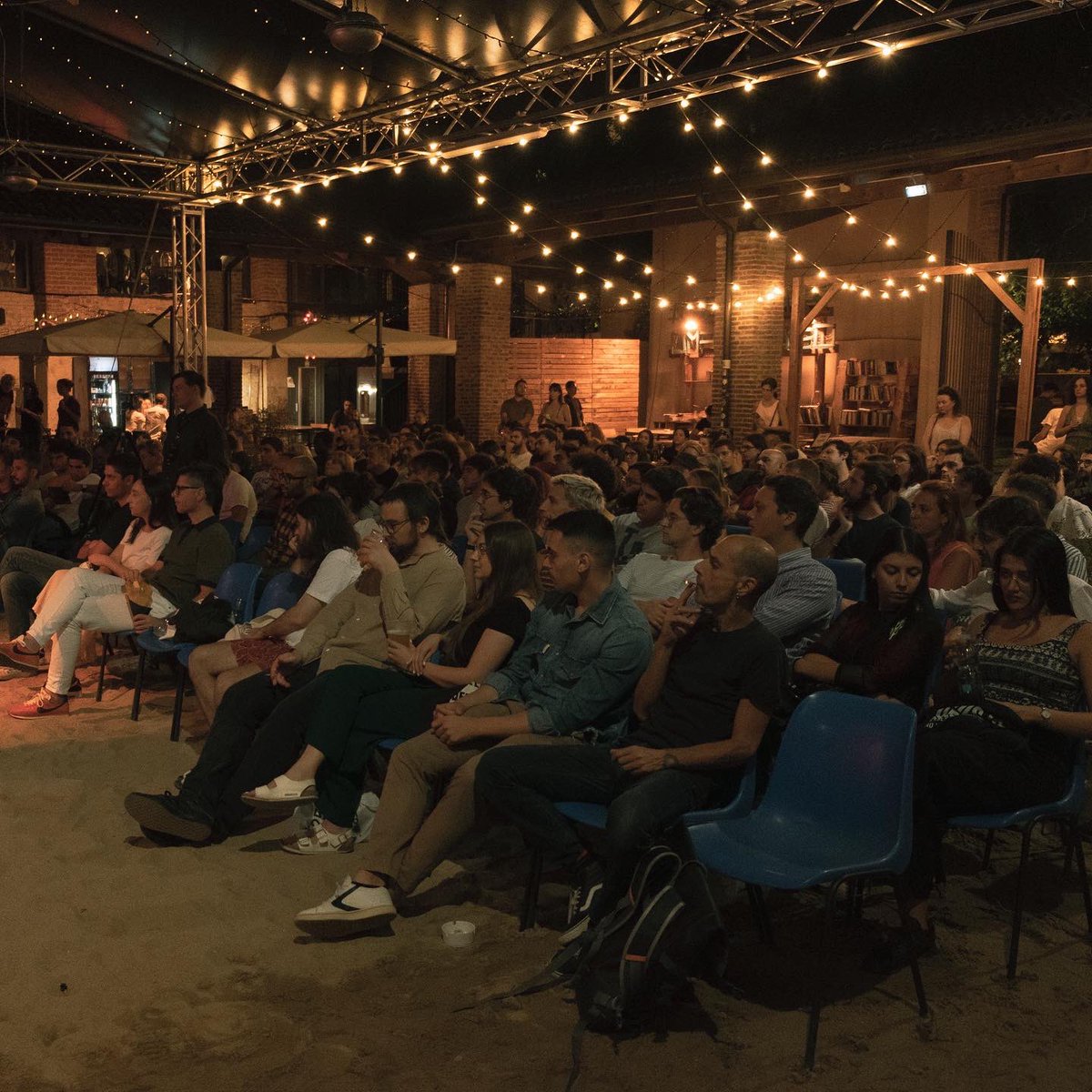 Iconografie tweet media