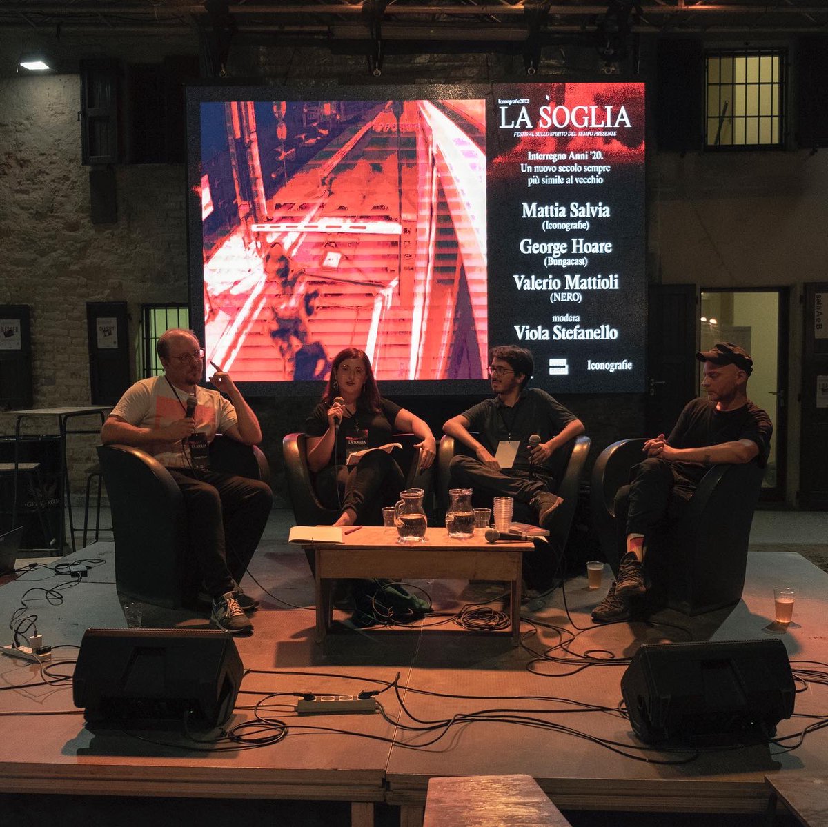 Iconografie tweet media